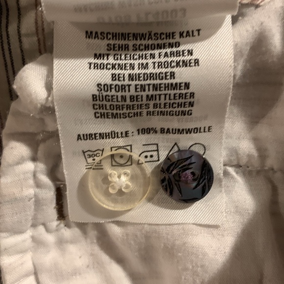 Columbia “River Resort” striped shorts. Inseam 12 inches. Size 8 - Picture 4 of 12